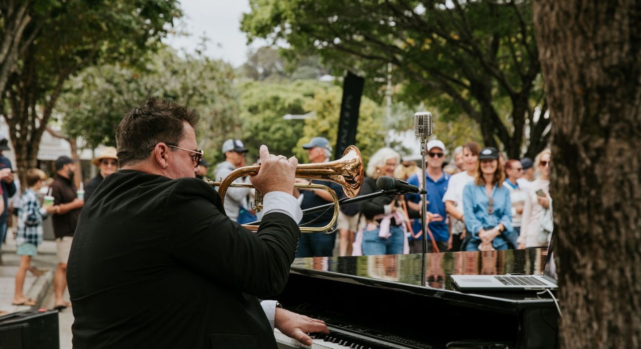 noosa yacht club melbourne cup